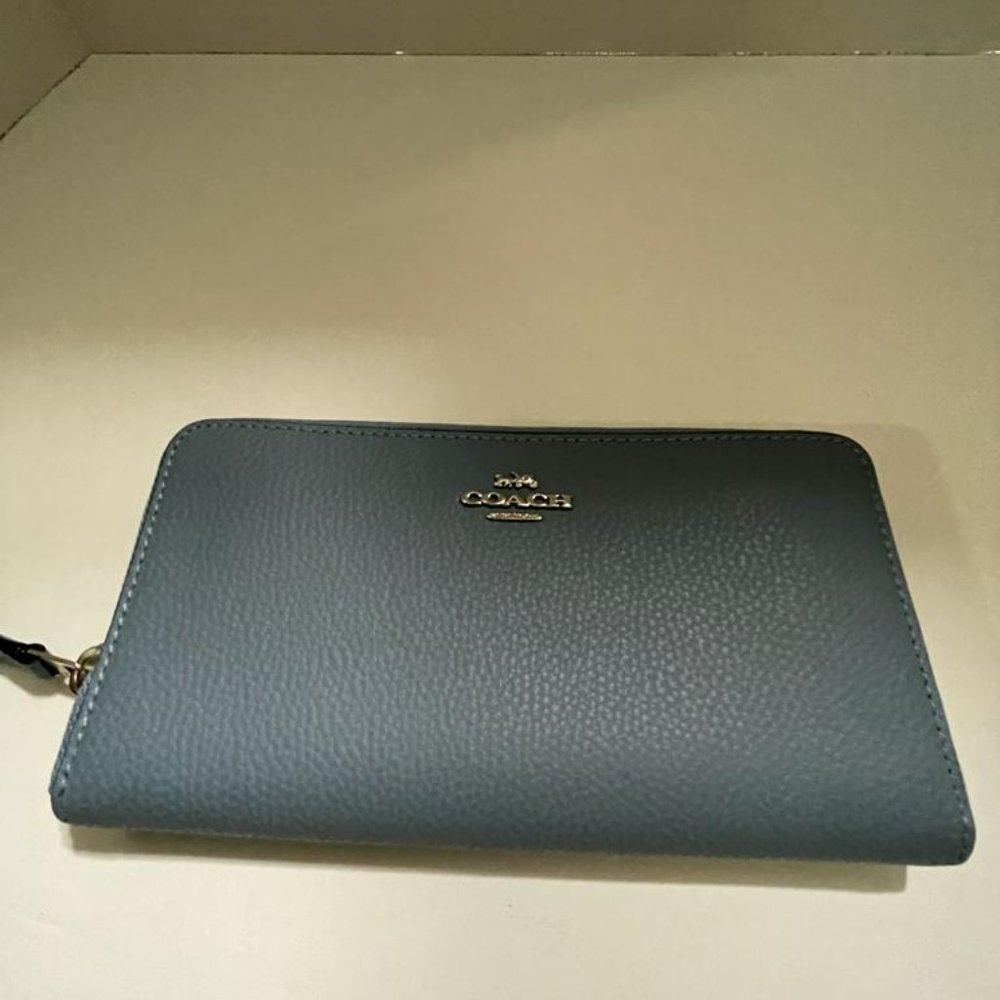 Coach Wallets - Picture 11 of 12